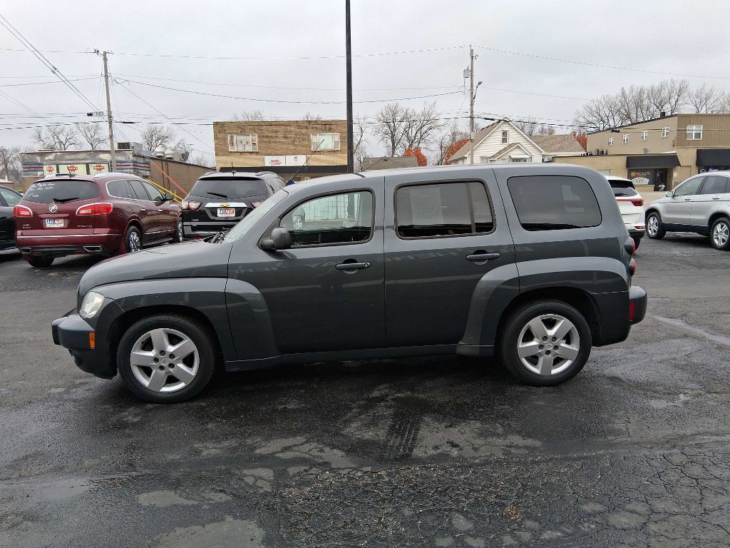 2011 Chevrolet HHR Image 2