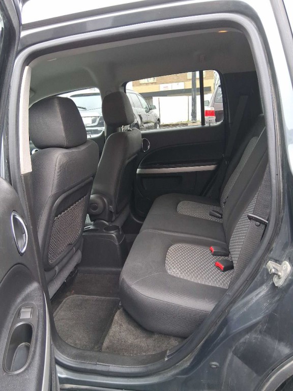 2011 Chevrolet HHR Image 10