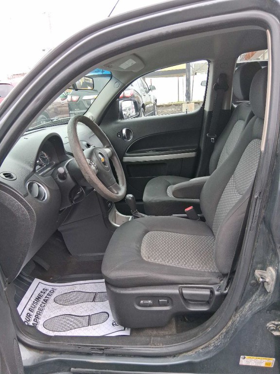 2011 Chevrolet HHR Image 11