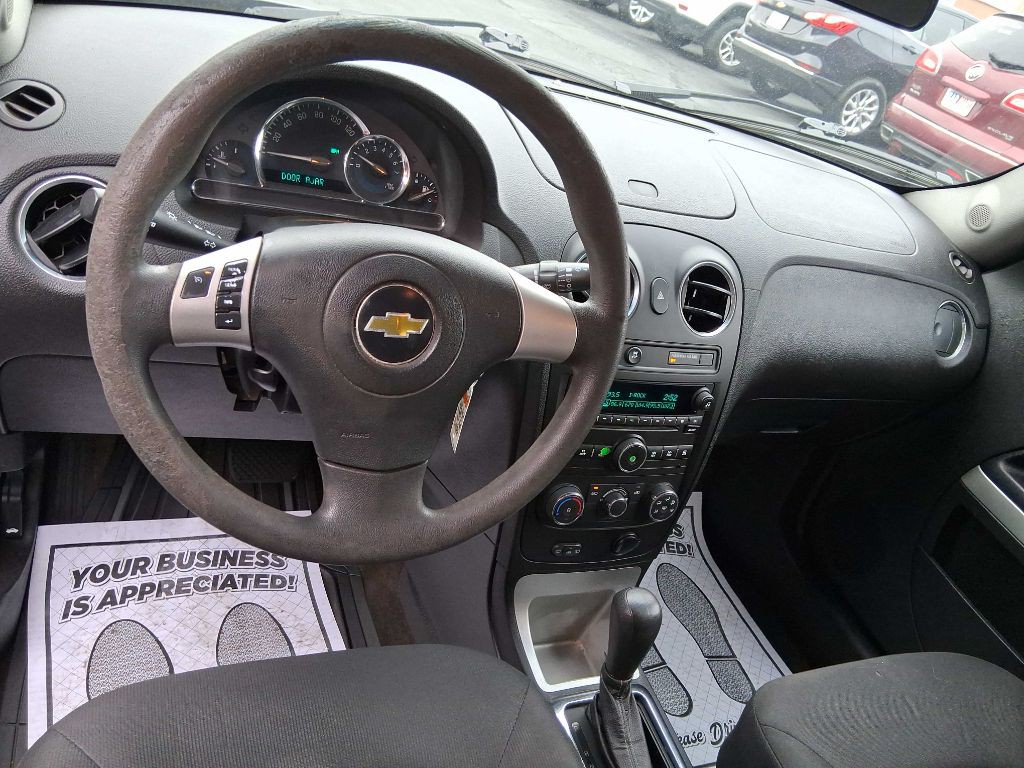 2011 Chevrolet HHR Image 12
