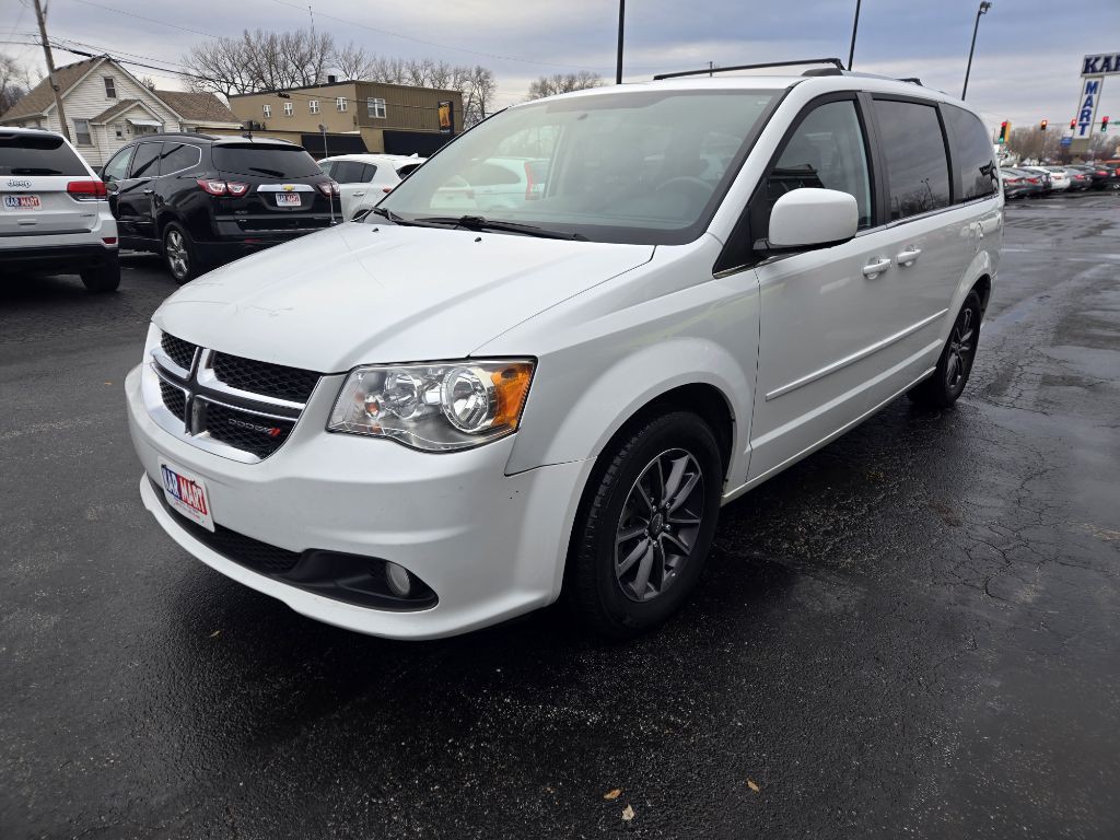 2017 Dodge Grand Caravan Image 4