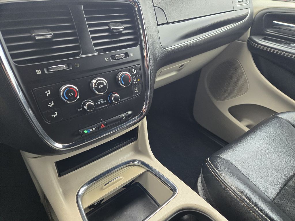 2017 Dodge Grand Caravan Image 16