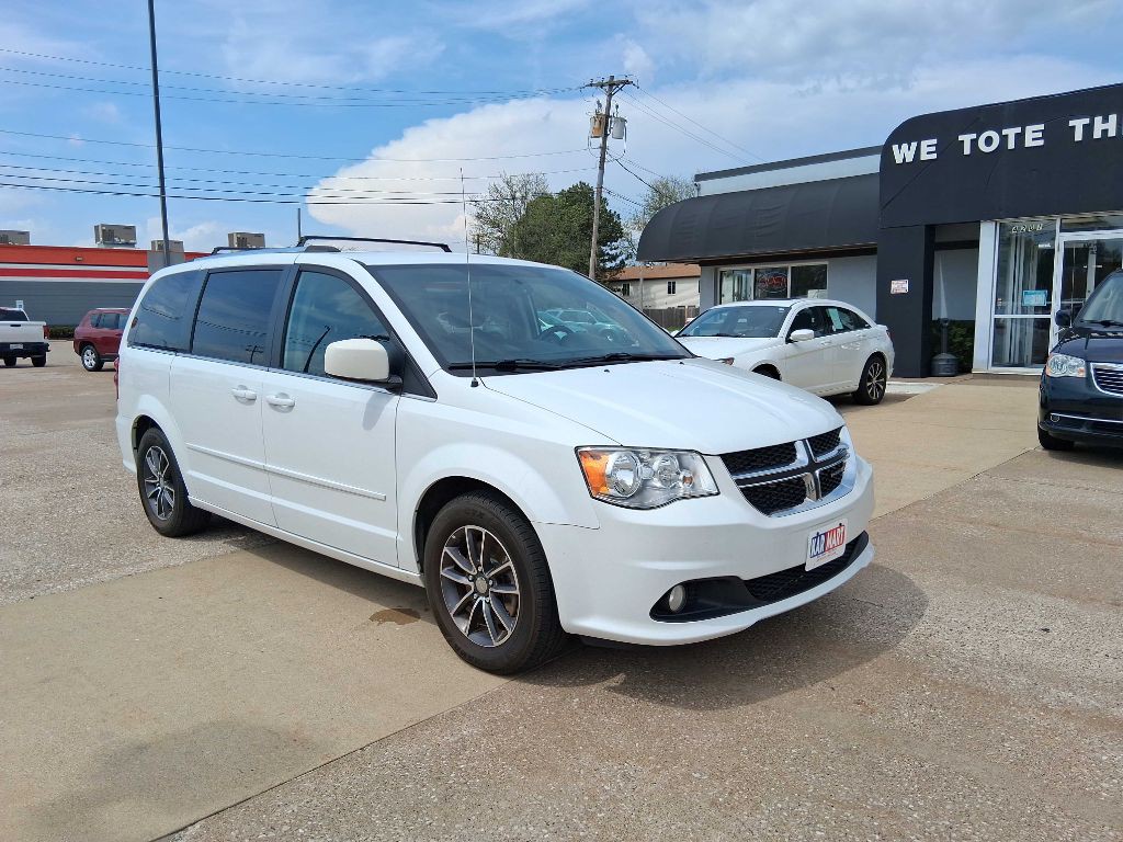 2017 Dodge Grand Caravan Image 4
