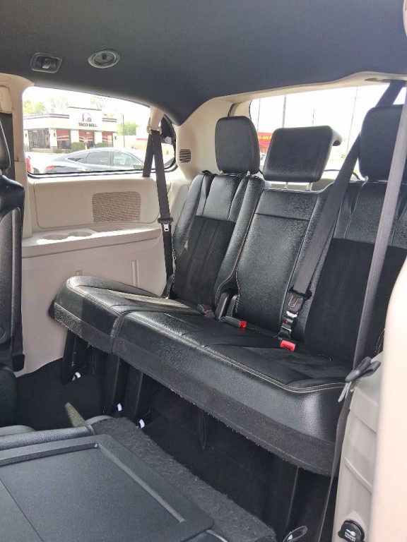 2017 Dodge Grand Caravan Image 12