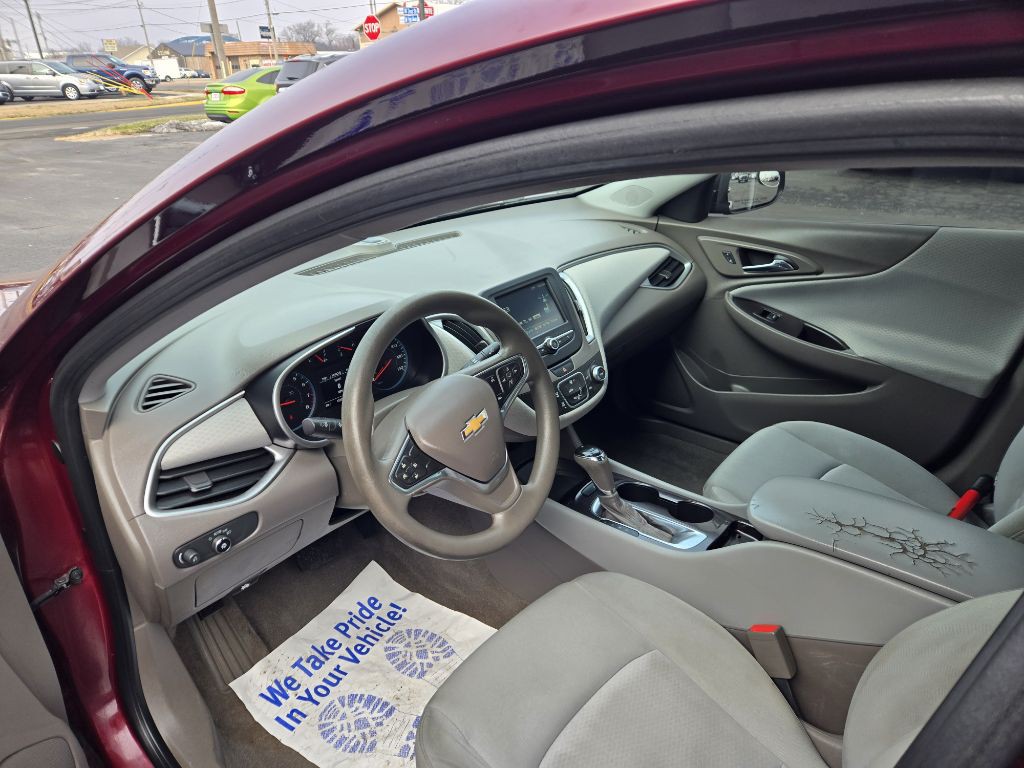 2016 Chevrolet Malibu Image 11