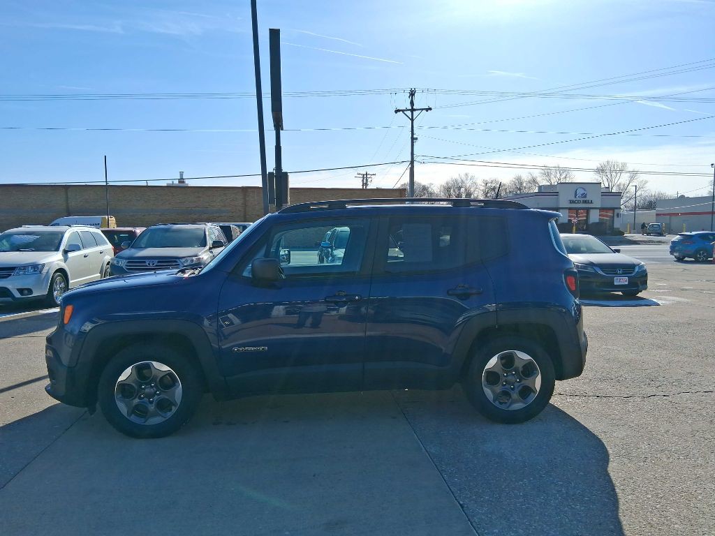 2017 Jeep Renegade Image 2