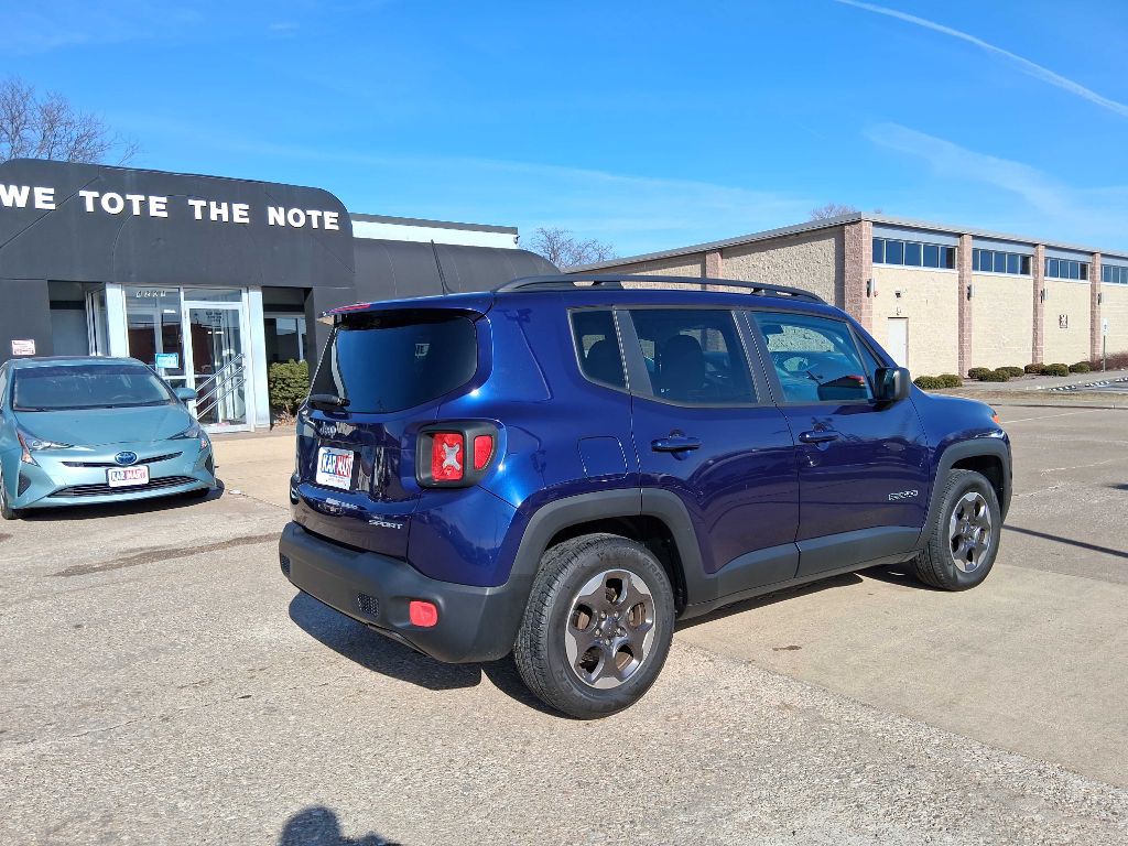 2017 Jeep Renegade Image 5