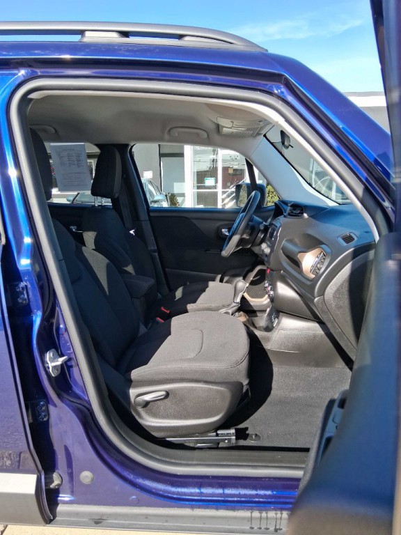 2017 Jeep Renegade Image 10