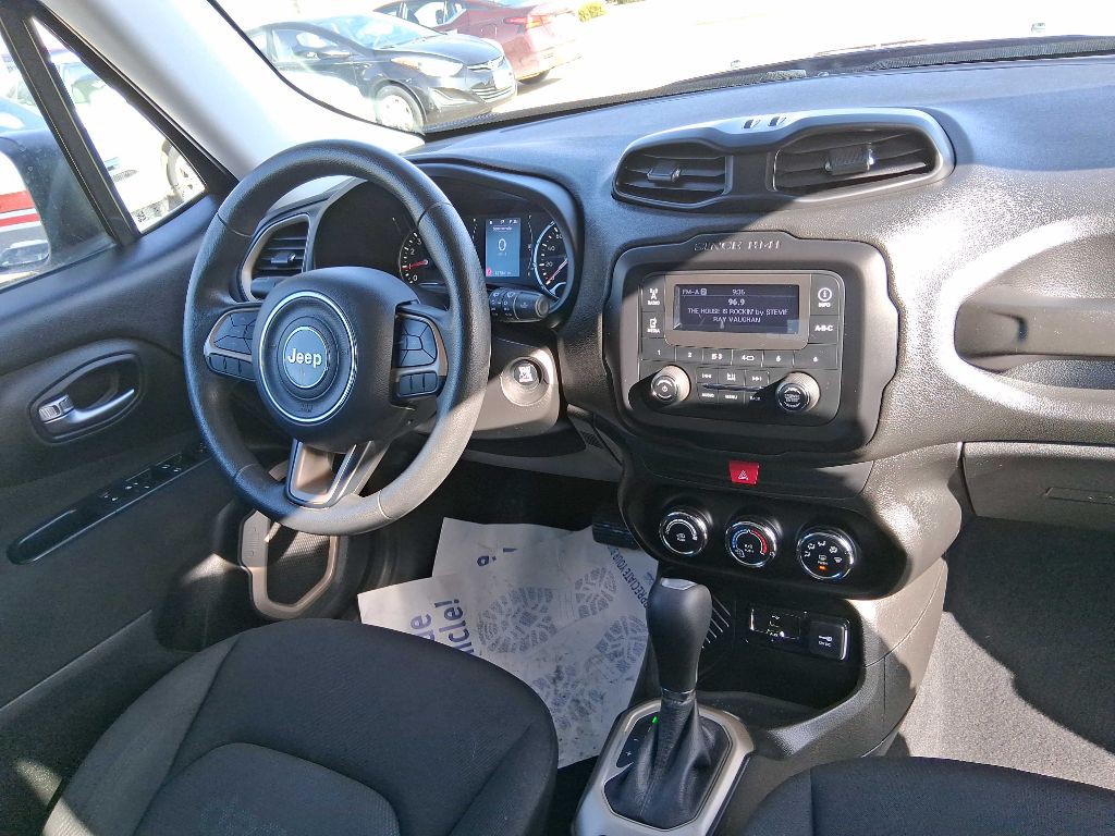 2017 Jeep Renegade Image 15