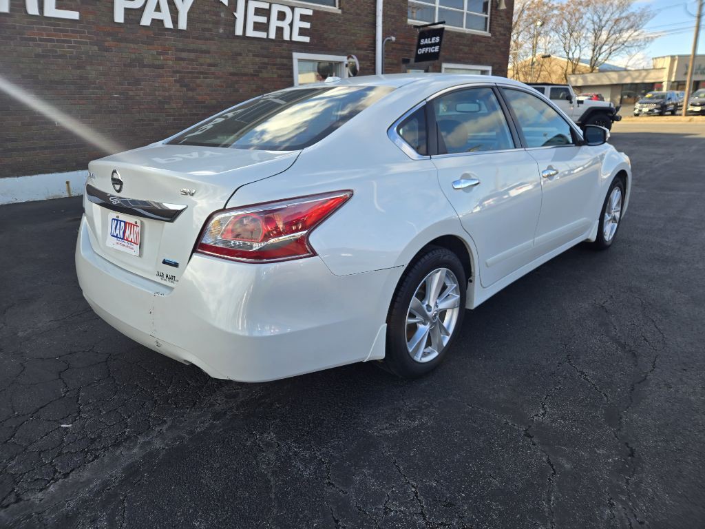 2014 Nissan Altima Image 8