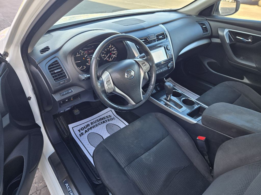 2014 Nissan Altima Image 11