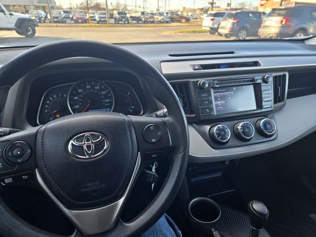 2015 Toyota Rav4 Image 15