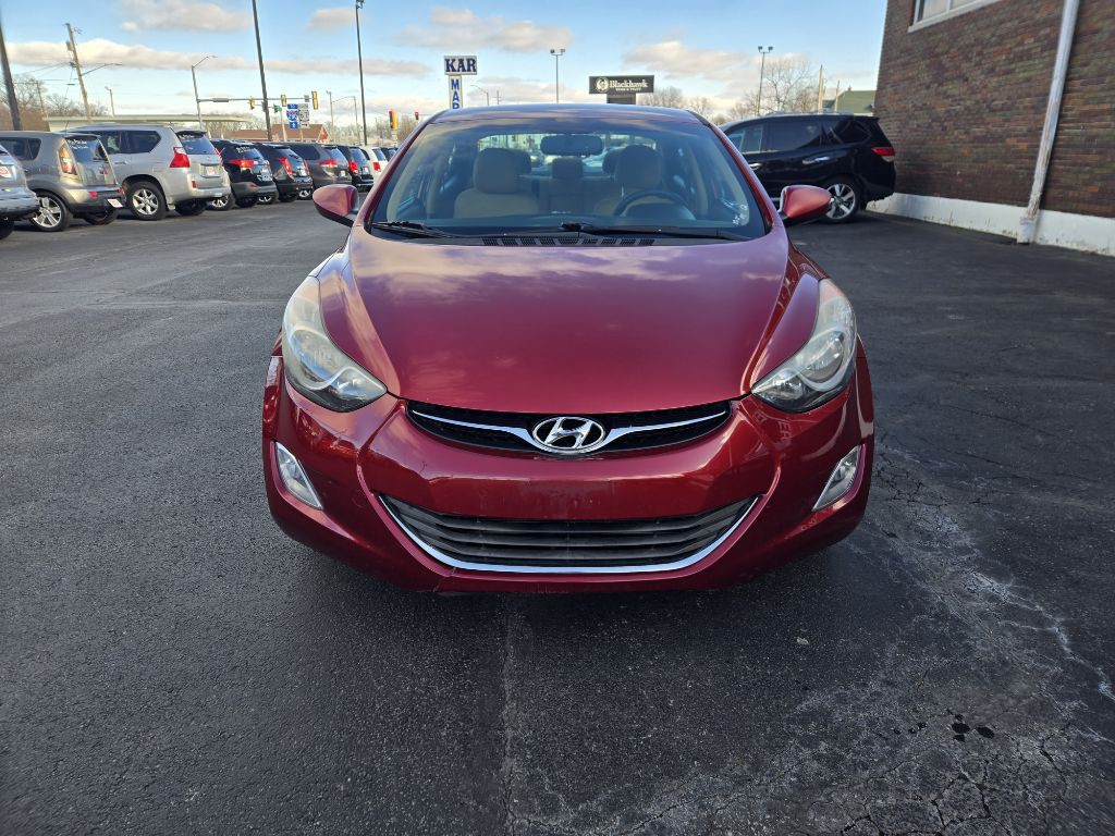 2013 Hyundai Elantra Image 3
