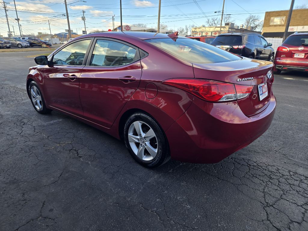 2013 Hyundai Elantra Image 6