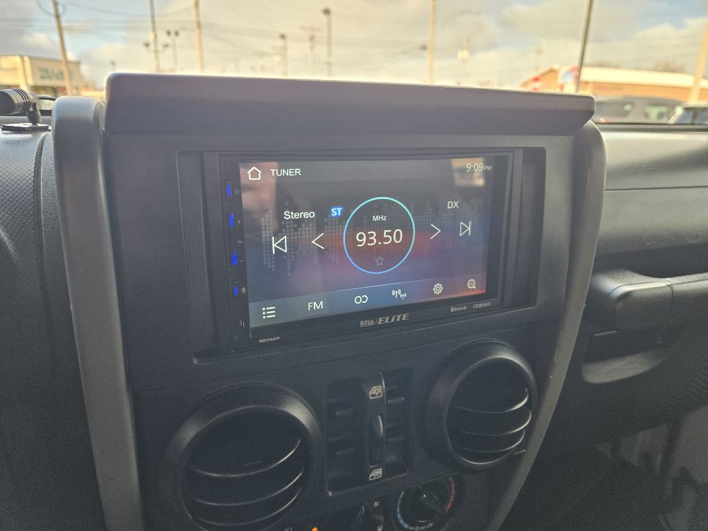 2008 Jeep Wrangler Unlimited Image 17