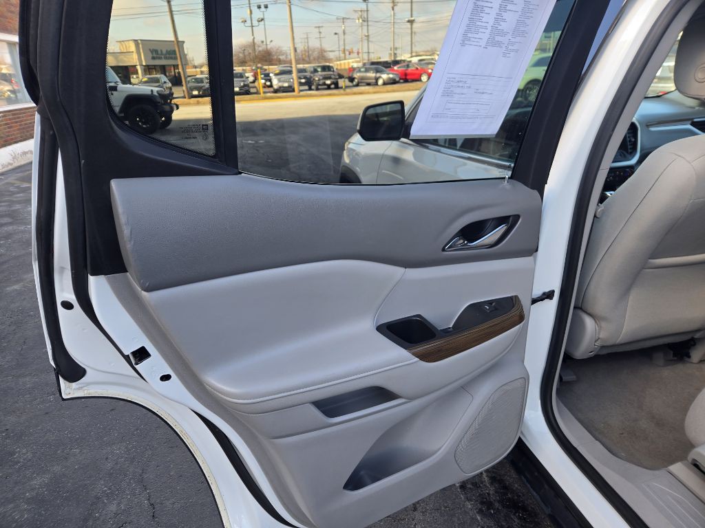 2018 GMC Acadia Image 10