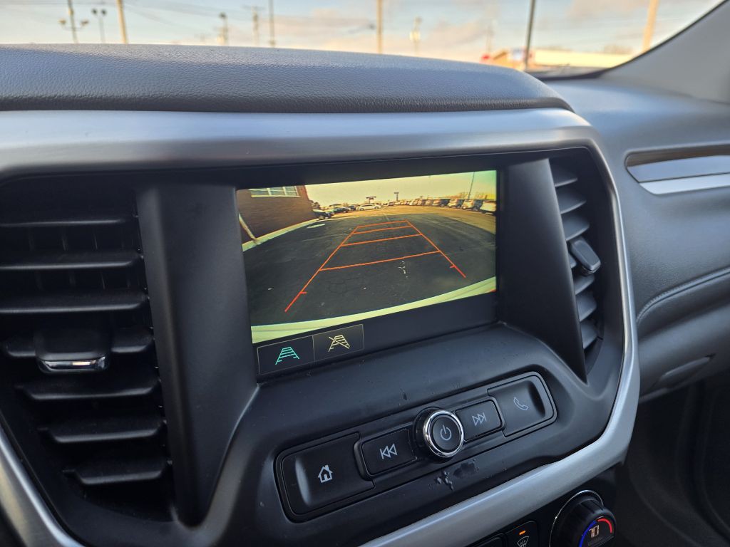 2018 GMC Acadia Image 16