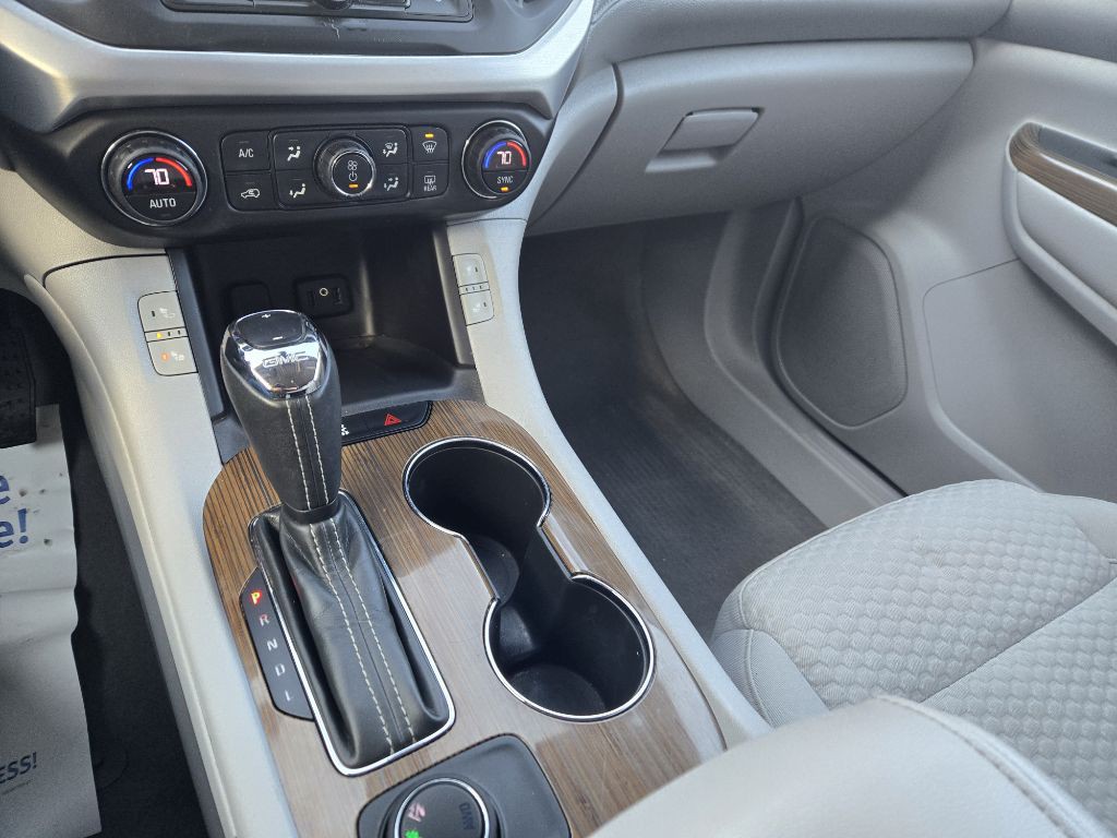 2018 GMC Acadia Image 17