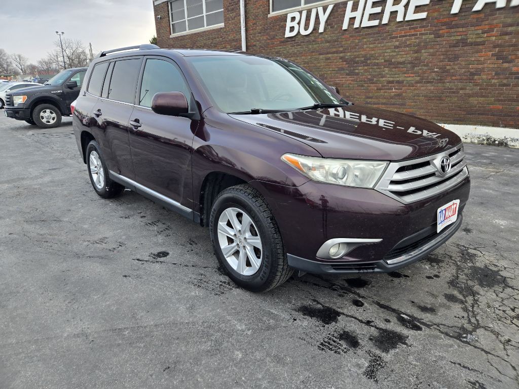 2011 Toyota Highlander Image 2