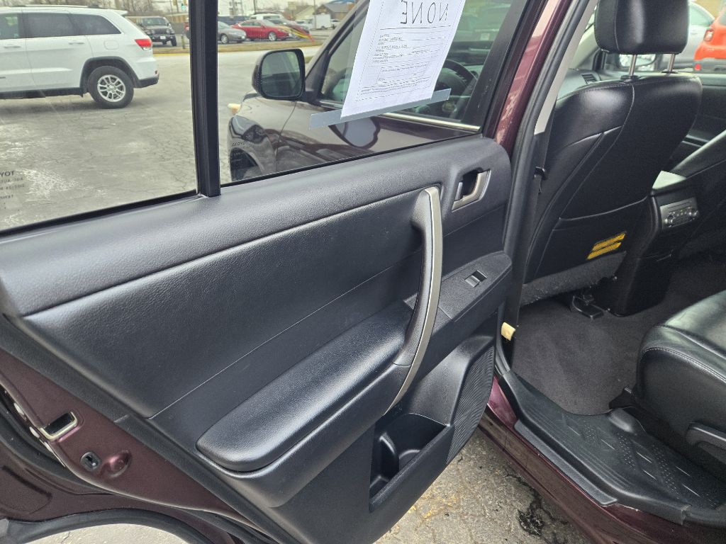 2011 Toyota Highlander Image 11