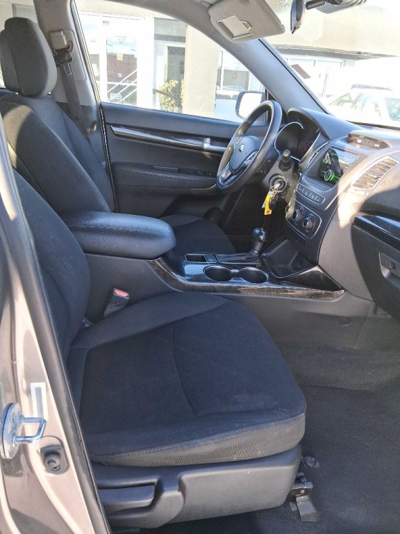 2015 Kia Sorento Image 9