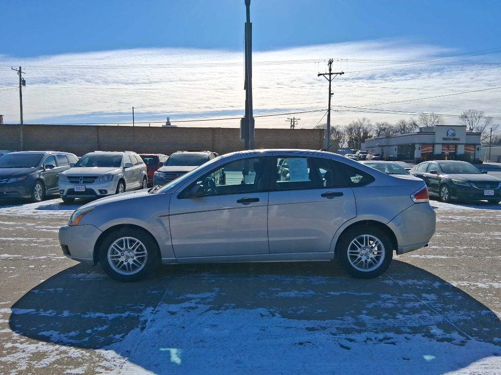 2009 Ford Focus Image 2