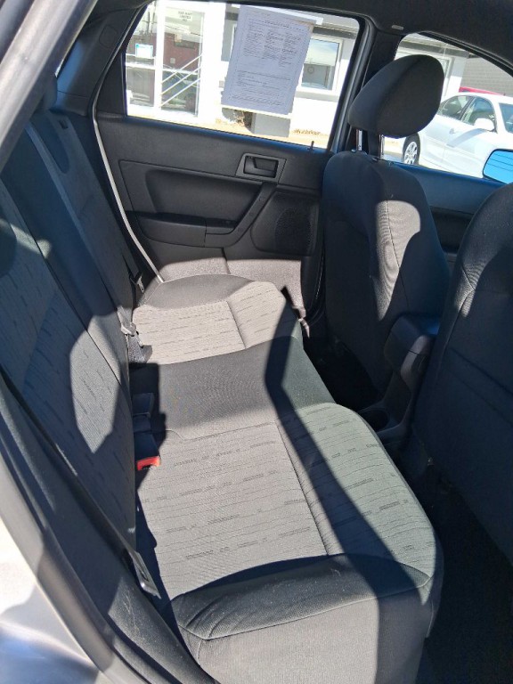 2009 Ford Focus Image 7
