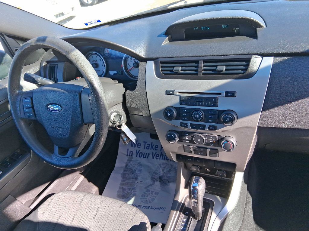 2009 Ford Focus Image 9