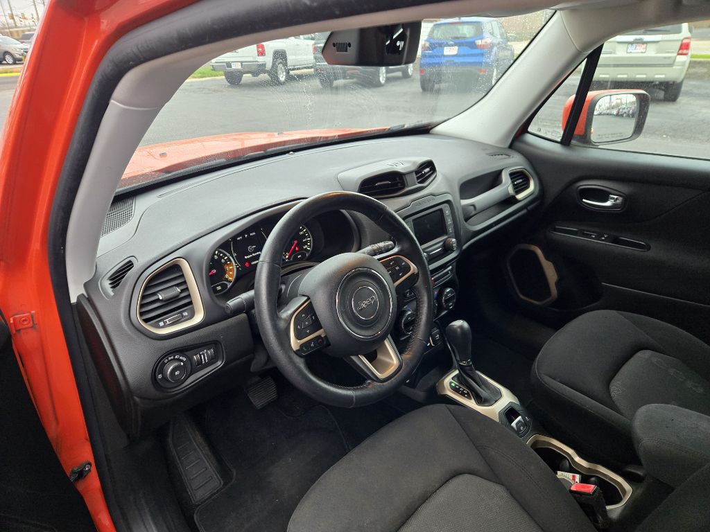 2015 Jeep Renegade Image 13