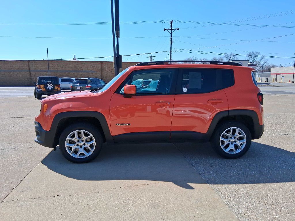 2015 Jeep Renegade Image 2