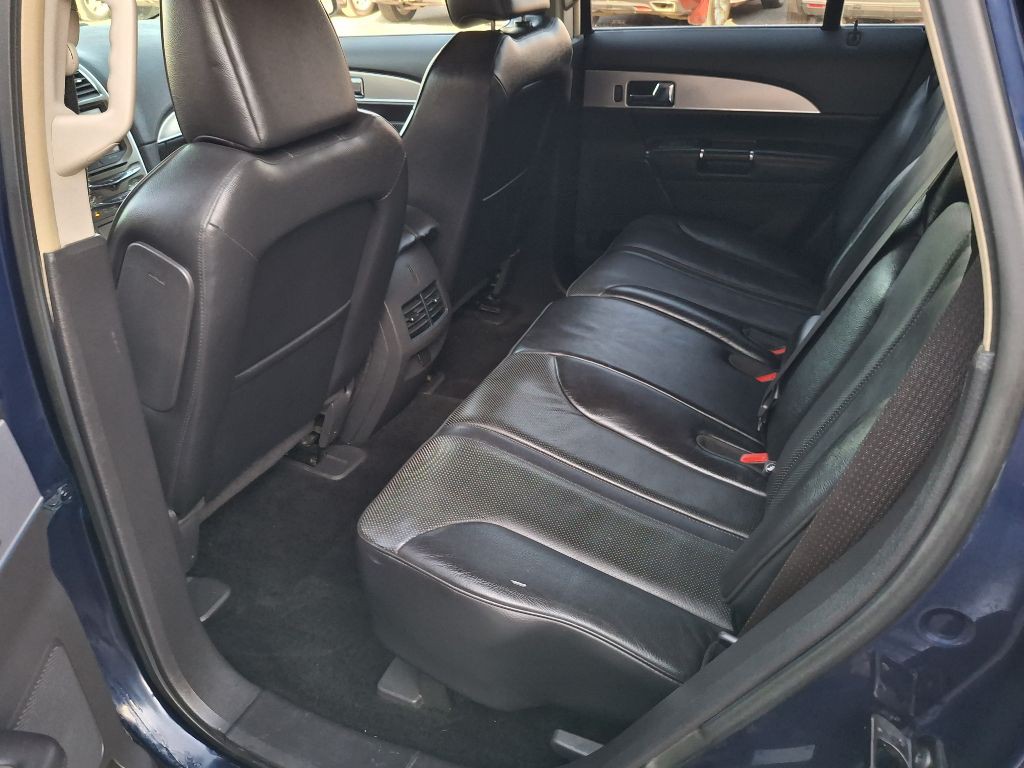 2011 Lincoln MKX Image 10