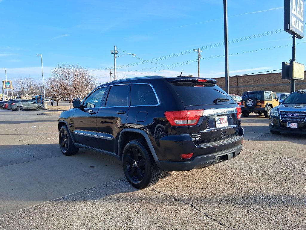 2011 Jeep Grand Cherokee Image 6