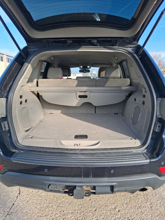 2011 Jeep Grand Cherokee Image 7