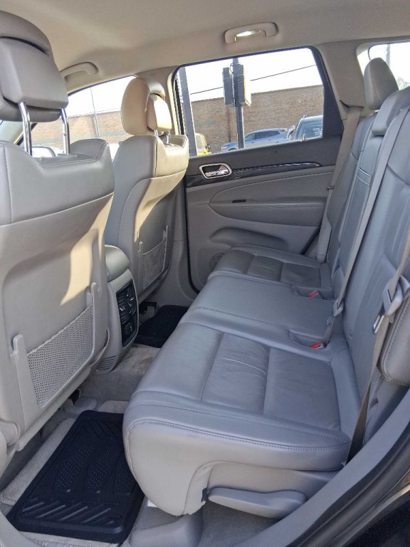 2011 Jeep Grand Cherokee Image 10