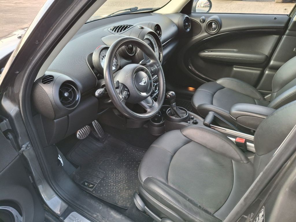 2013 MINI Cooper Image 8