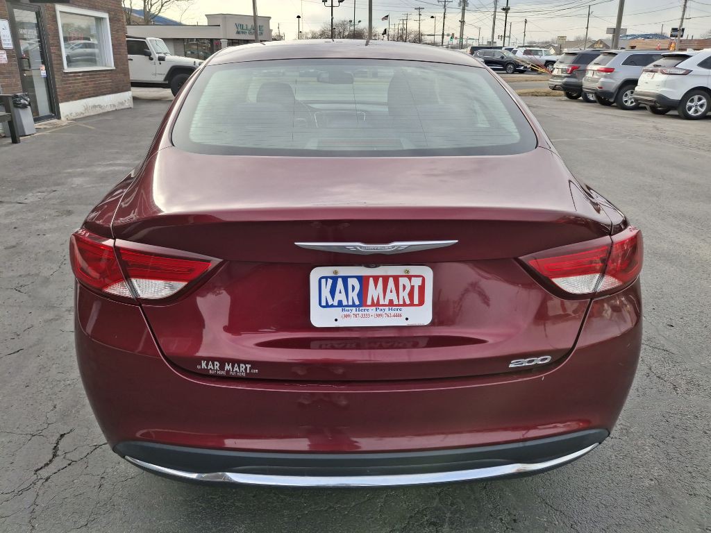 2016 Chrysler 200 Image 7