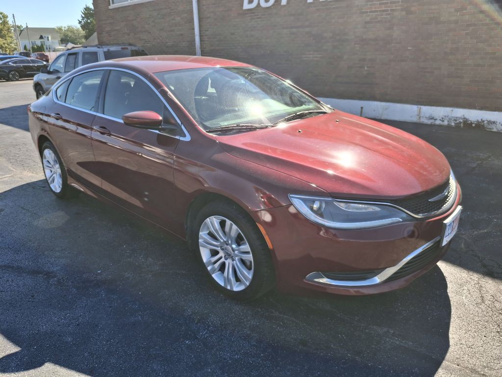 2016 Chrysler 200 Image 2