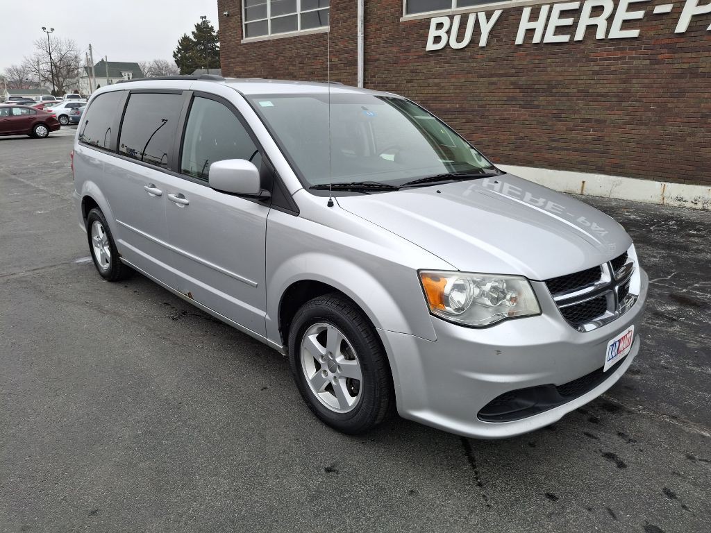 2011 Dodge Grand Caravan Image 2