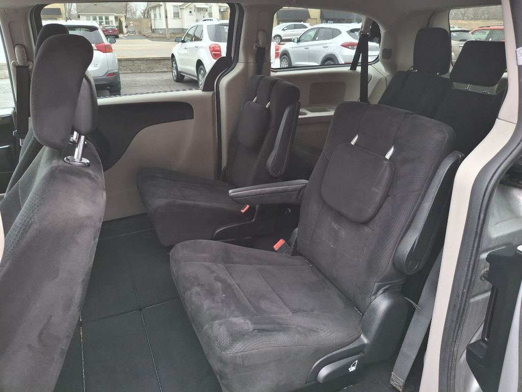2011 Dodge Grand Caravan Image 10