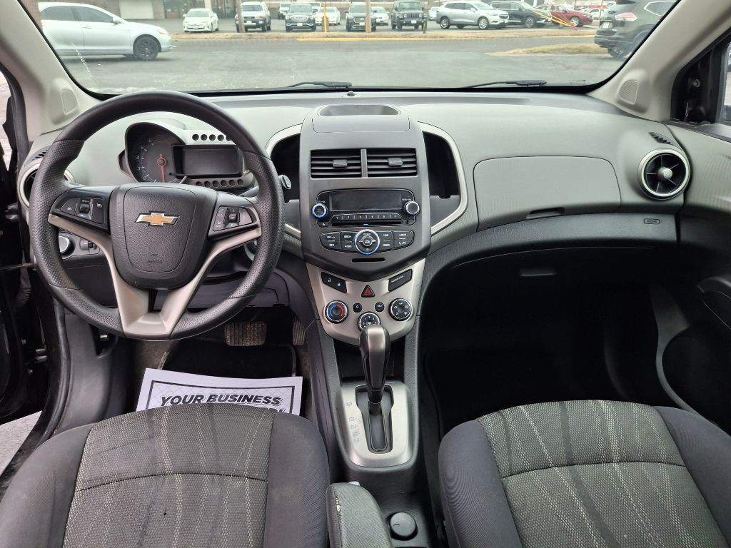 2013 Chevrolet Sonic Image 7