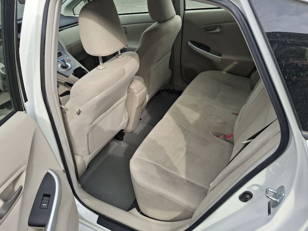 2012 Toyota Prius Image 10