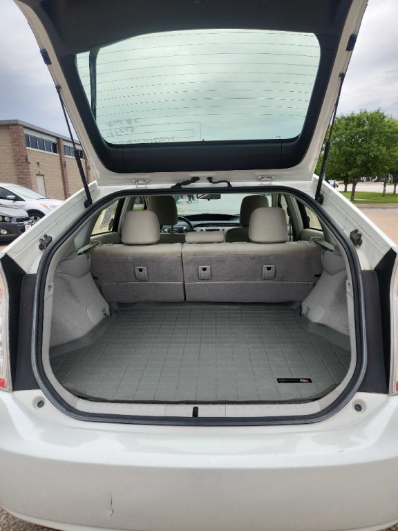 2012 Toyota Prius Image 7
