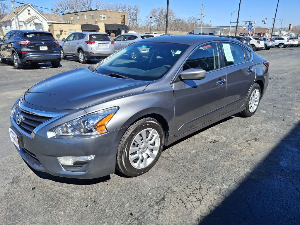 2014 Nissan Altima Image 4