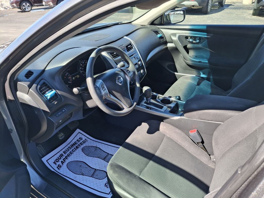 2014 Nissan Altima Image 9