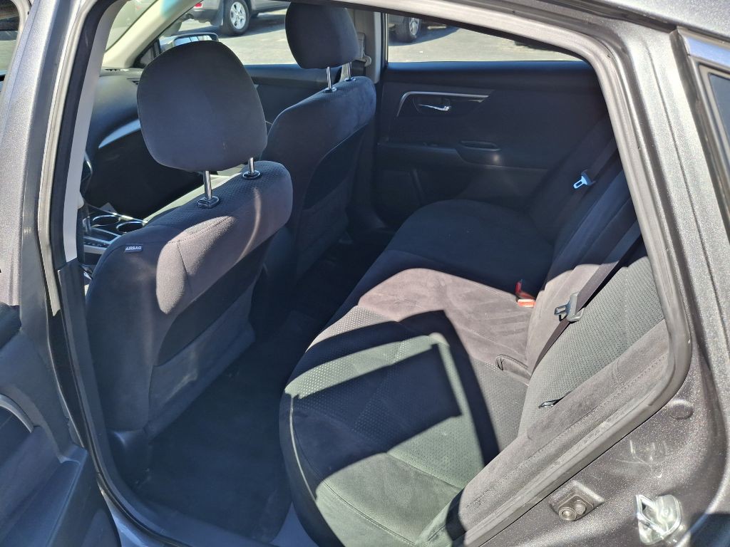 2014 Nissan Altima Image 10