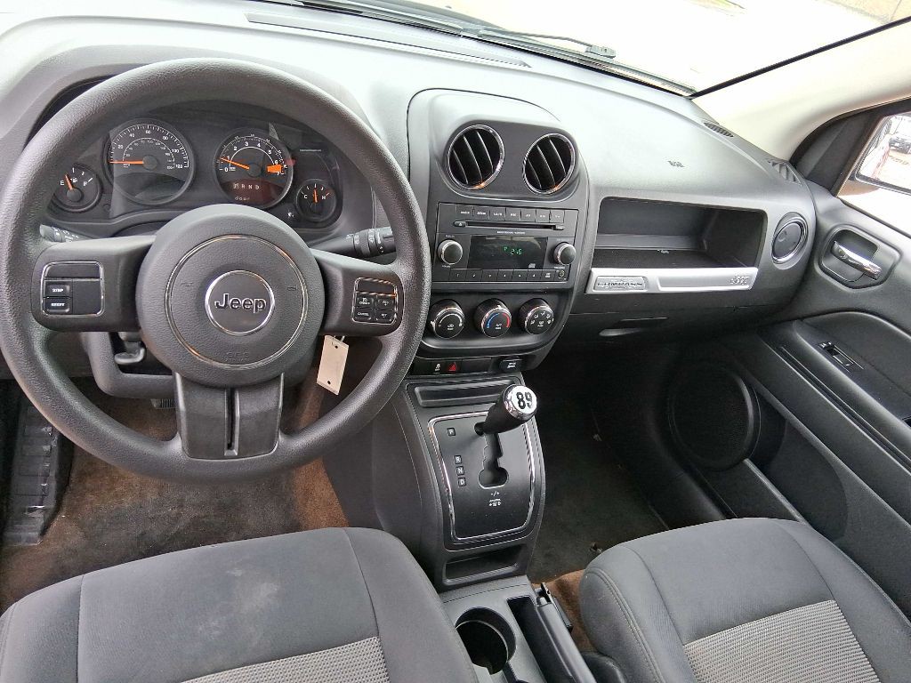 2015 Jeep Compass Image 12