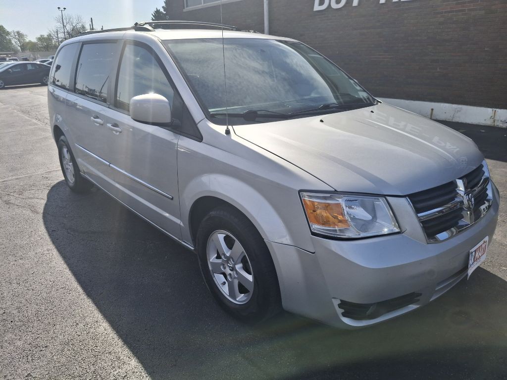 2010 Dodge Grand Caravan Image 2