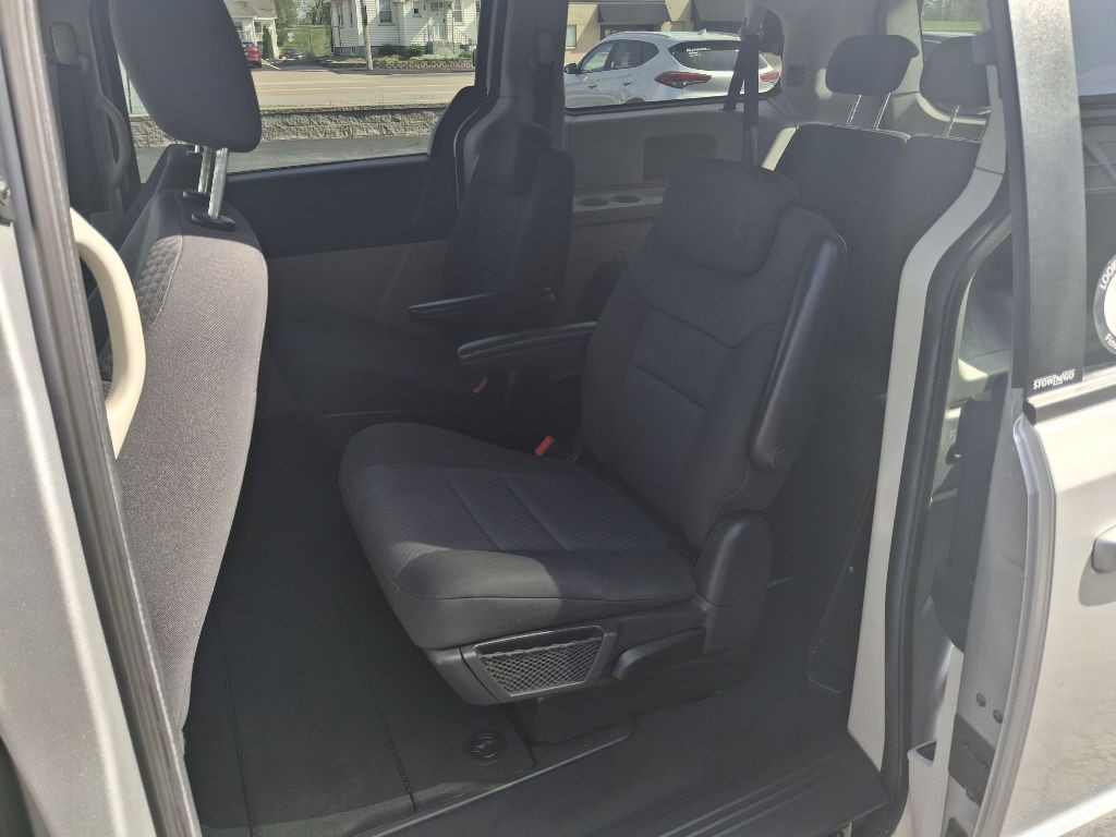 2010 Dodge Grand Caravan Image 10