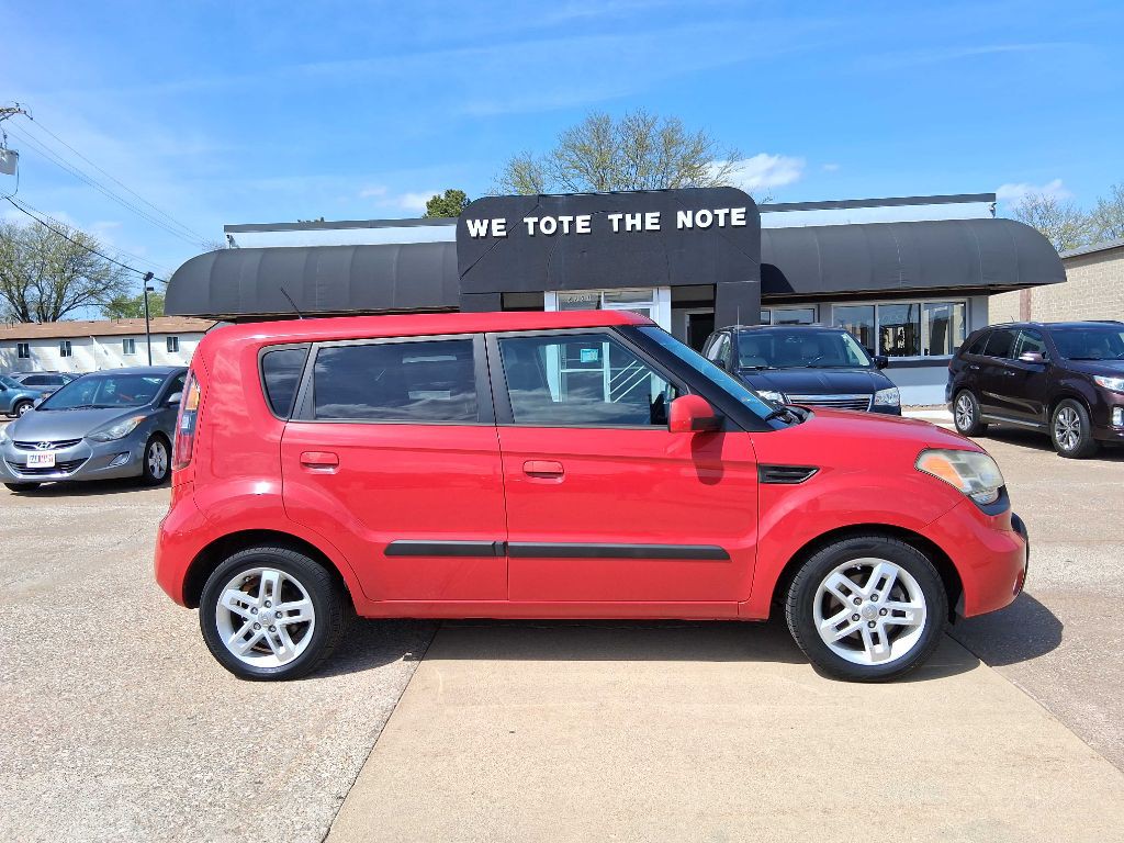 2010 Kia Soul Image 1