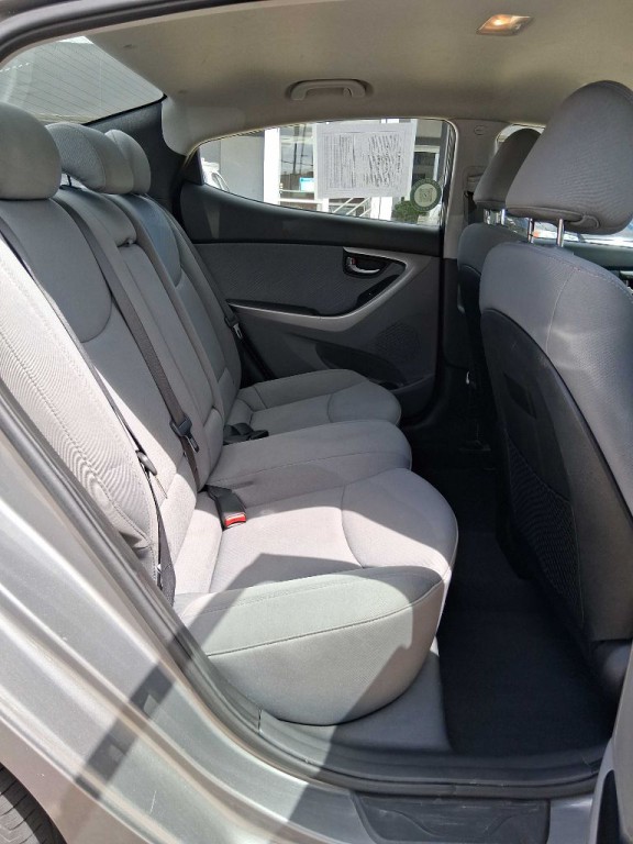 2013 Hyundai Elantra Image 7